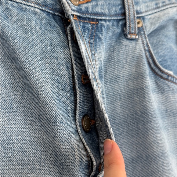 Universal Thread Mid Rise Relaxed fit Jeans - Picture 4 of 5